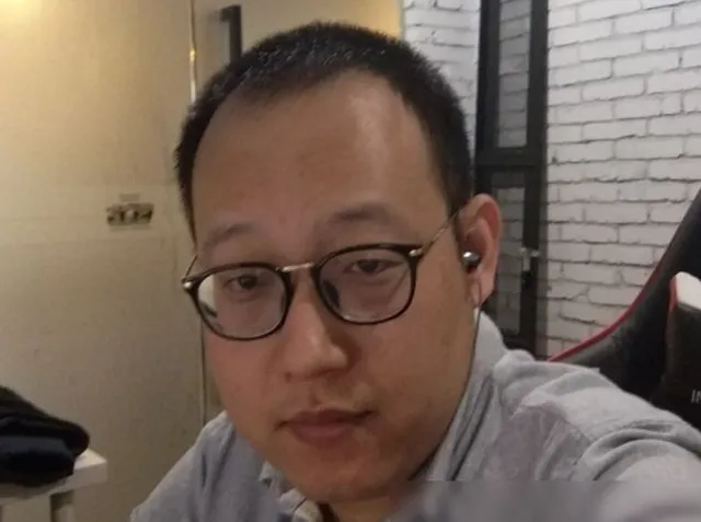 老岳曝光scout和EDG的纠纷，临时加价200万，最终被索赔3351万_老岳曝光scout和EDG的纠纷，临时加价200万，最终被索赔3351万_
