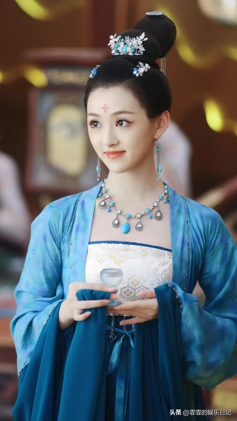 七根心简：她和李昀锐合作没红，演安乐传没红，和宋威龙合作红了__七根心简：她和李昀锐合作没红，演安乐传没红，和宋威龙合作红了